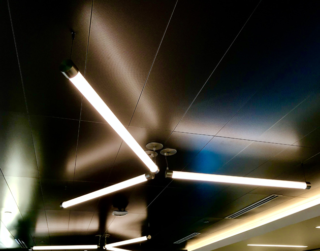 Axon / LightSaber Fixture